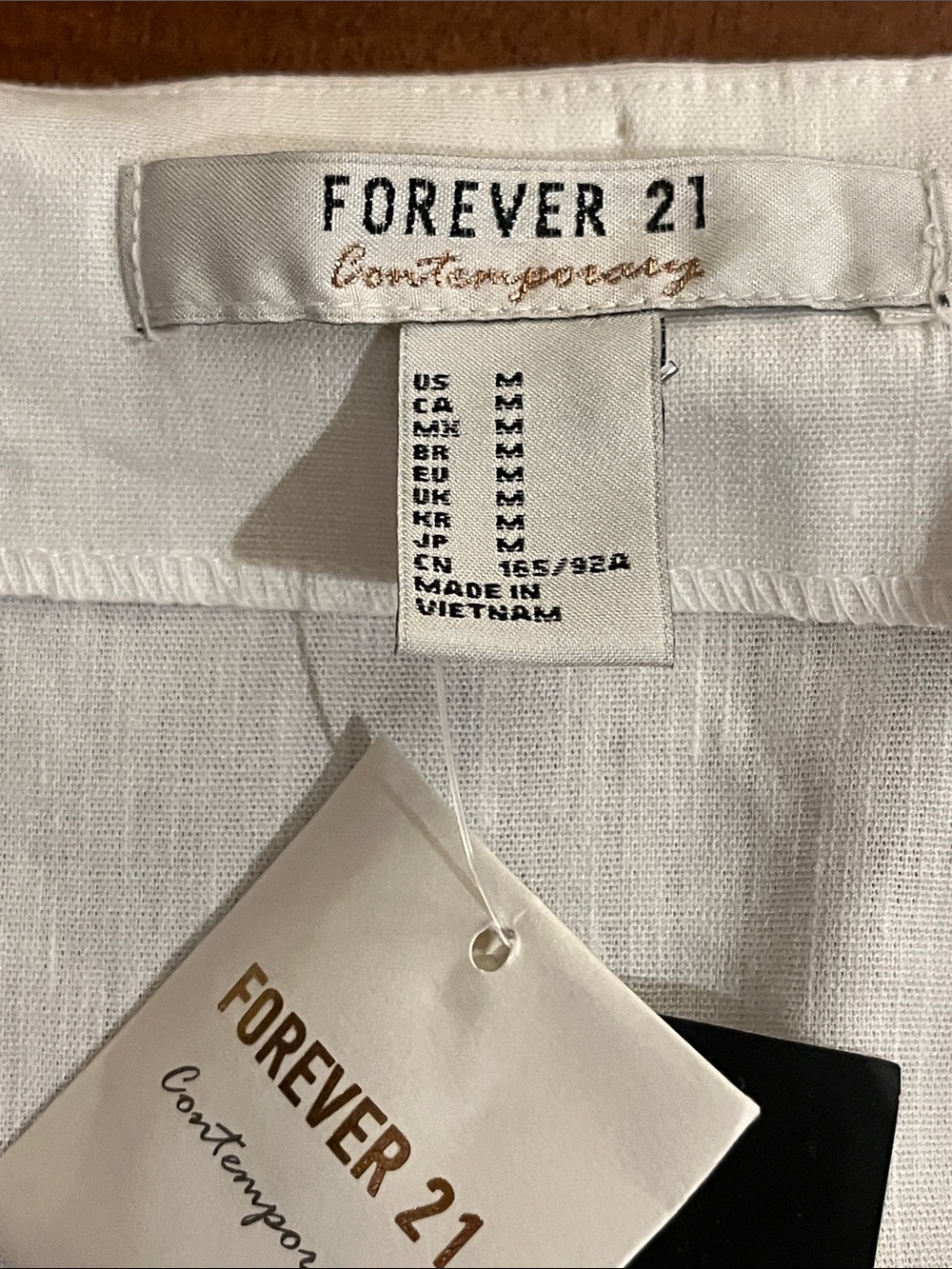 White linen blend dress. Button front, belted. Square neckline. Stretchy. M. NWT - Picture 5 of 9